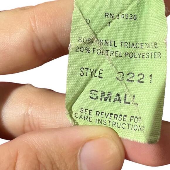 Vintage 1970s Evelyn Pearson Red Polyester Long Robe/House Dress with White Trim - Picture 6 of 16